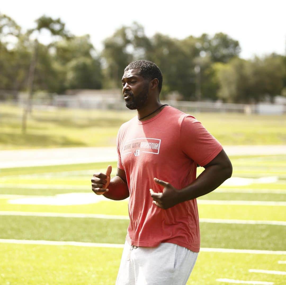 ジェームイス・ウィンストンのインスタグラム：「Special S/O and Happy Birthday to Coach O @mdfnation1 This man sacrifices so much for me and others daily because he refuses to stop loving and inspiring us through training and his wisdom! Despite doubters and haters he continues to persevere! I love you coach and we gone put @mdfnation1 on the map!」
