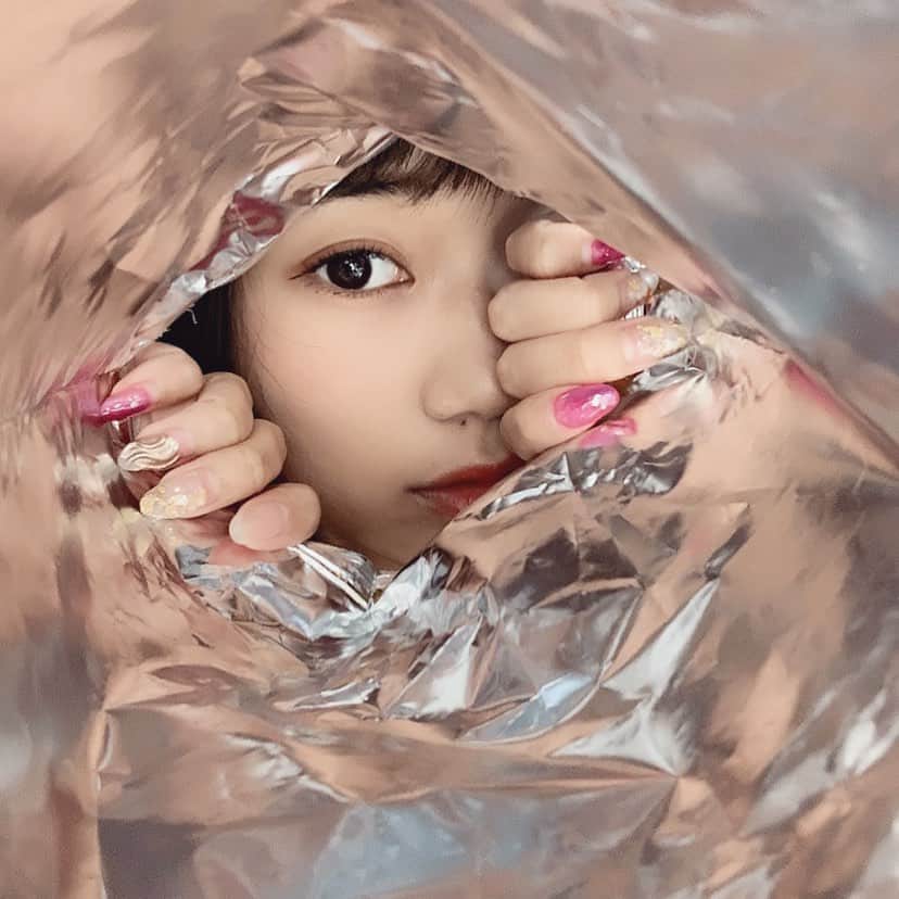 ななせ結衣のインスタグラム：「流行りに乗るおんな ななせ結衣⸜🌷︎⸝‍ . . .  #薯片袋子拍大片  #把逼装起来 #gravure #selfie #sexyhot  #萌  #japanesegirl #性感  #เซ็กซี่ #คอสเพลย์  #偶像 #셀카 #셀피 #셀스타그램  #코디 #스타일링 #패션스타그램  #데일리 #데일리룩 #패션 #화이팅 #일상 #팔로우  #性感睡衣 #女内衣 #时装模特儿 #性感内衣 #巨乳 #asianbeauty #ポテチ映え」