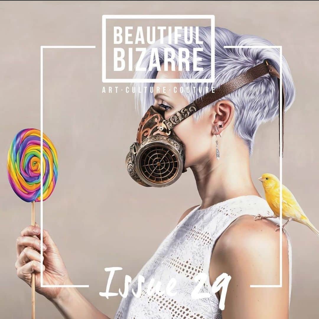 のインスタグラム：「SOOOOOO SO SO EXCITED about this!! 😍🙌🏼😍🙌🏼😍🙌🏼 @beautifulbizarremagazine is far-and-away my very favourite art magazine of the last 5 years. I’ve dreamt of one day getting the chance to see my name and work in this truly authentic, intelligent, inspiring, stunning, unpretentious, and unashamedly REAL art mag 🙌🏼. I still can’t believe it’s actually happening! ☺️🙏🏼 Please grab a @beautifulbizarremagazine subscription (if you don’t already have one) because it just kicks serious ass. Download the Beautiful Bizarre app for iOS/Android to subscribe/download digital issues or subscribe at www.beautifulbizarre.net. I’m so pumped to see my work and Q&A in Issue 29 alongside so many artists who blow my mind like Daria Theodora (@xintheodora), Dawid Planeta (@minipeopleinthejungle), @RitchellyOliveira, Kazuhiro Hori (@chardinchardin) and my sister-from-another-mister, the amazing @JosieMorway. It’s out in June! 🤘🏼😘 #Repost @beautifulbizarremagazine ・・・ Discover @lixnorth's work in the coming June issue of Beautiful Bizarre Magazine!⁣ .⁣ .⁣ .⁣ #MakeArtTheHero #BeautifulBizarre #ArtMagazine #Art #lixnorth #painting #figurativepainting #figurativeart #realism #hyperrealism #australianartist #australianart」