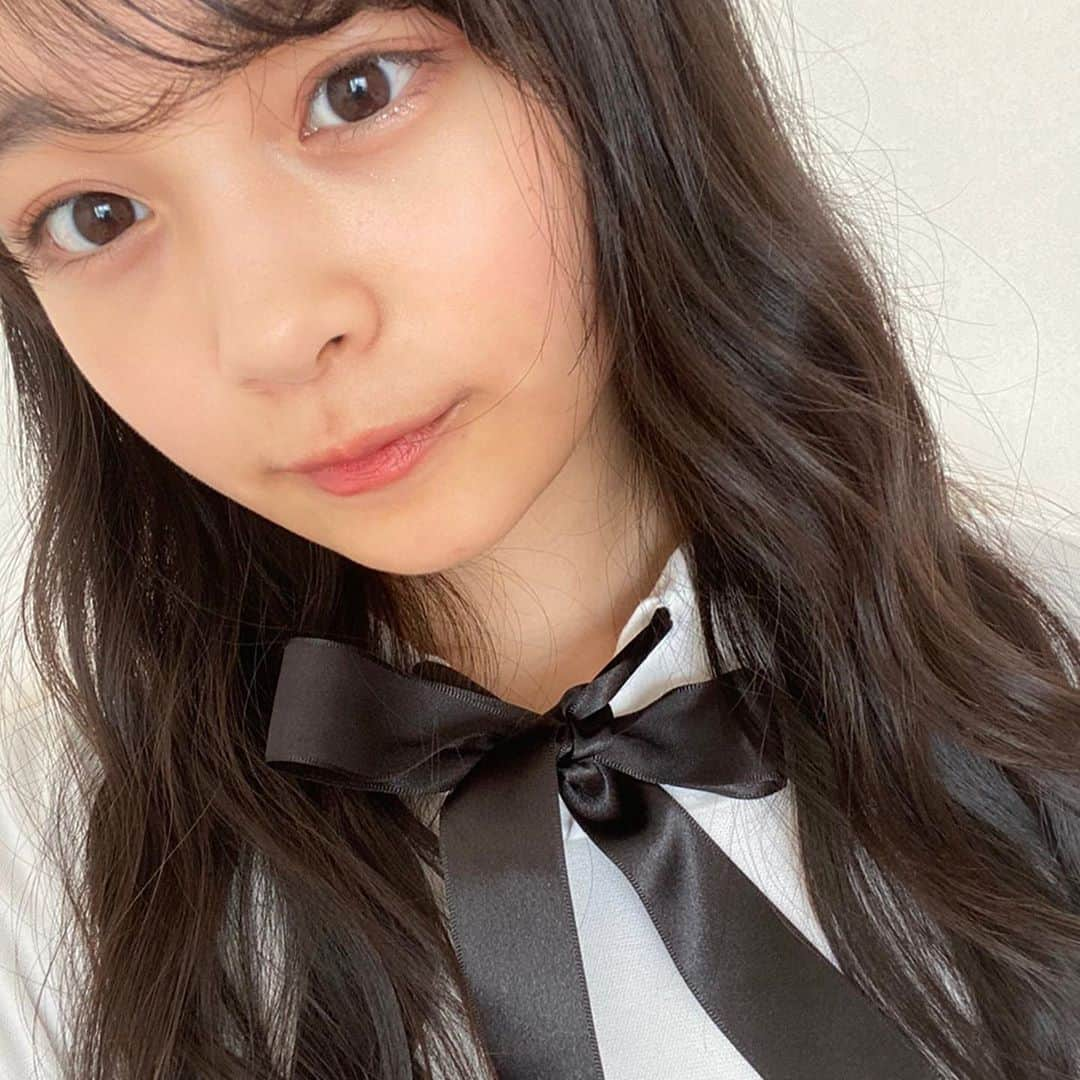 林芽亜里さんのインスタグラム写真 - (林芽亜里Instagram)「🎀﻿ ﻿ めありは今日休校最後の日曜日。﻿ ﻿ 長いステイホームだったけど自分を見直す時間になりました！﻿ と思う笑🤣﻿ ﻿ まだまだ気をつけながら生活していこうね！﻿ ﻿ ﻿ ﻿ #ニコラ #nicola #林芽亜里﻿」5月31日 17時39分 - meari__hayashi