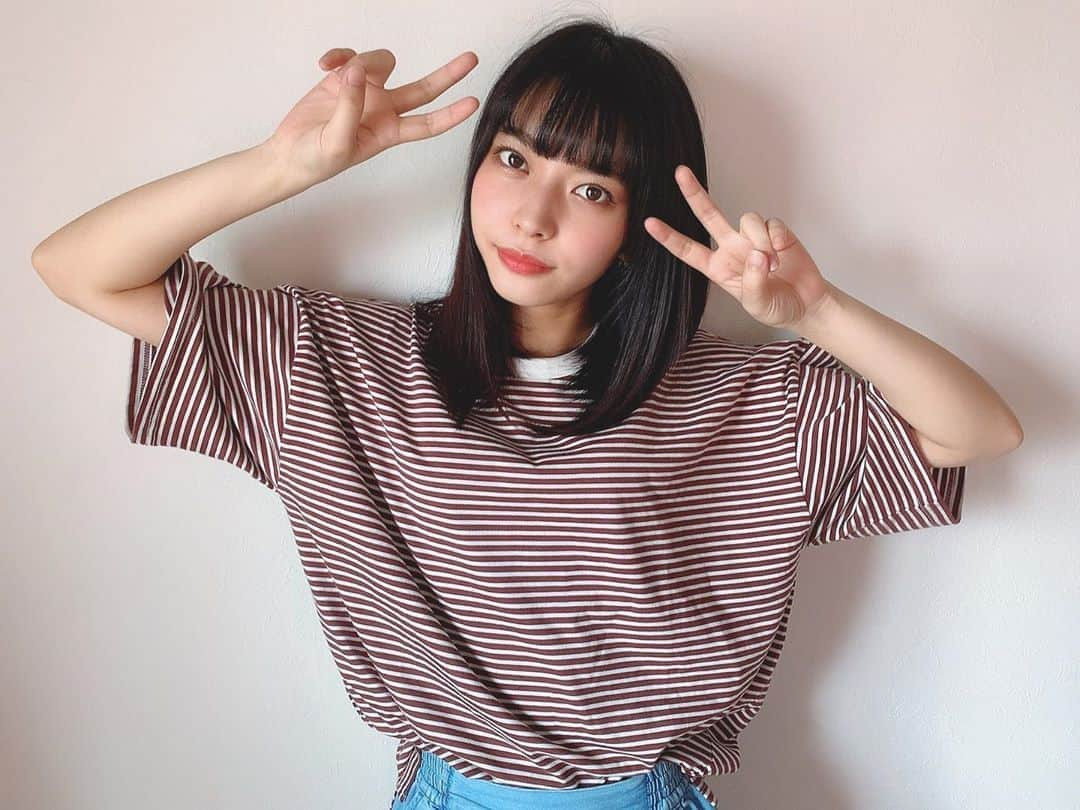 徒然みおれのインスタグラム：「もう半袖だね🍃  #tシャツ #ボーダートップス #夏服 #ehkasopo」