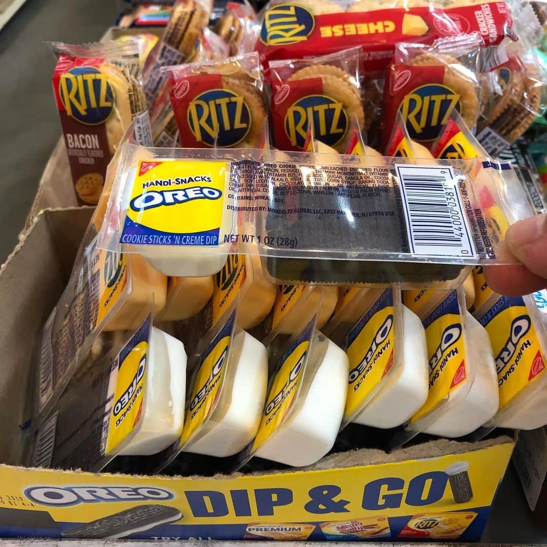 丸山ゴンザレスのインスタグラム：「どうでもいい旅の思い出。こいつでdip & go って言い回しを覚えた。」