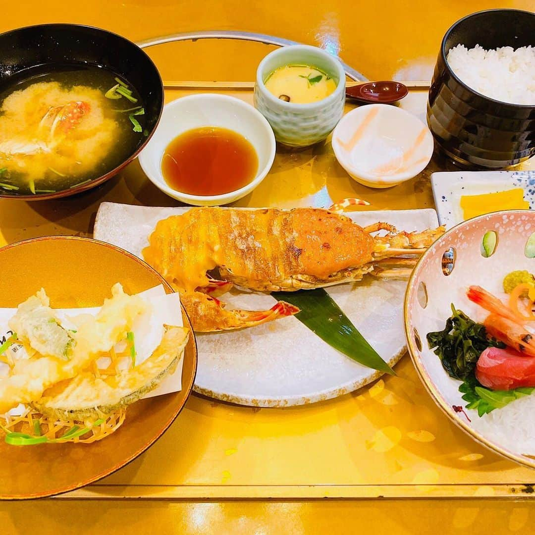 神奈月さんのインスタグラム写真 - (神奈月Instagram)「久々の外食☺️ 『せんざん港南台店』でランチ🍱 美味しかったなぁ〜  #神奈月　#海鮮茶屋せんざん　#伊勢海老」5月31日 18時05分 - kannazuki.official