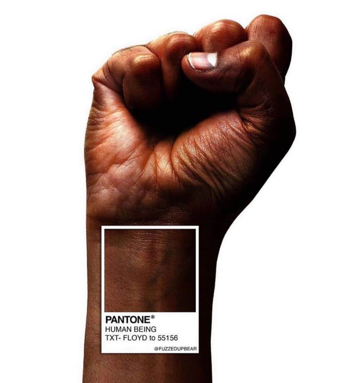 のインスタグラム：「What is happening in America is pure proof of rasizm, social and economical inequality!  Until we fix that.. there is no future for our planet.  This should be the governments main focus NOT building a wall. True leaders UNITE not DIVIDE!  #icantbreathe #blacklivesmatter」