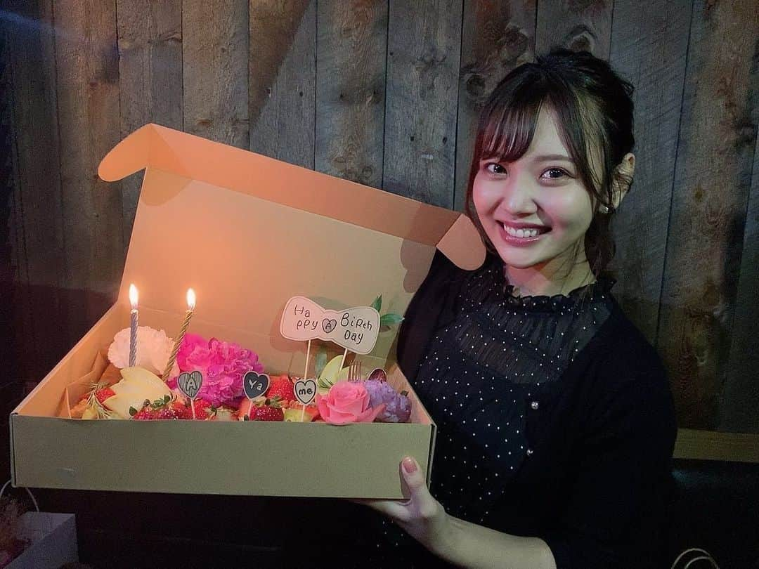 田尻あやめのインスタグラム：「22歳になりました✨ 友達にお祝いしてもらって幸せ(*^◯^*) #誕生日　#22歳　#ケーキ」