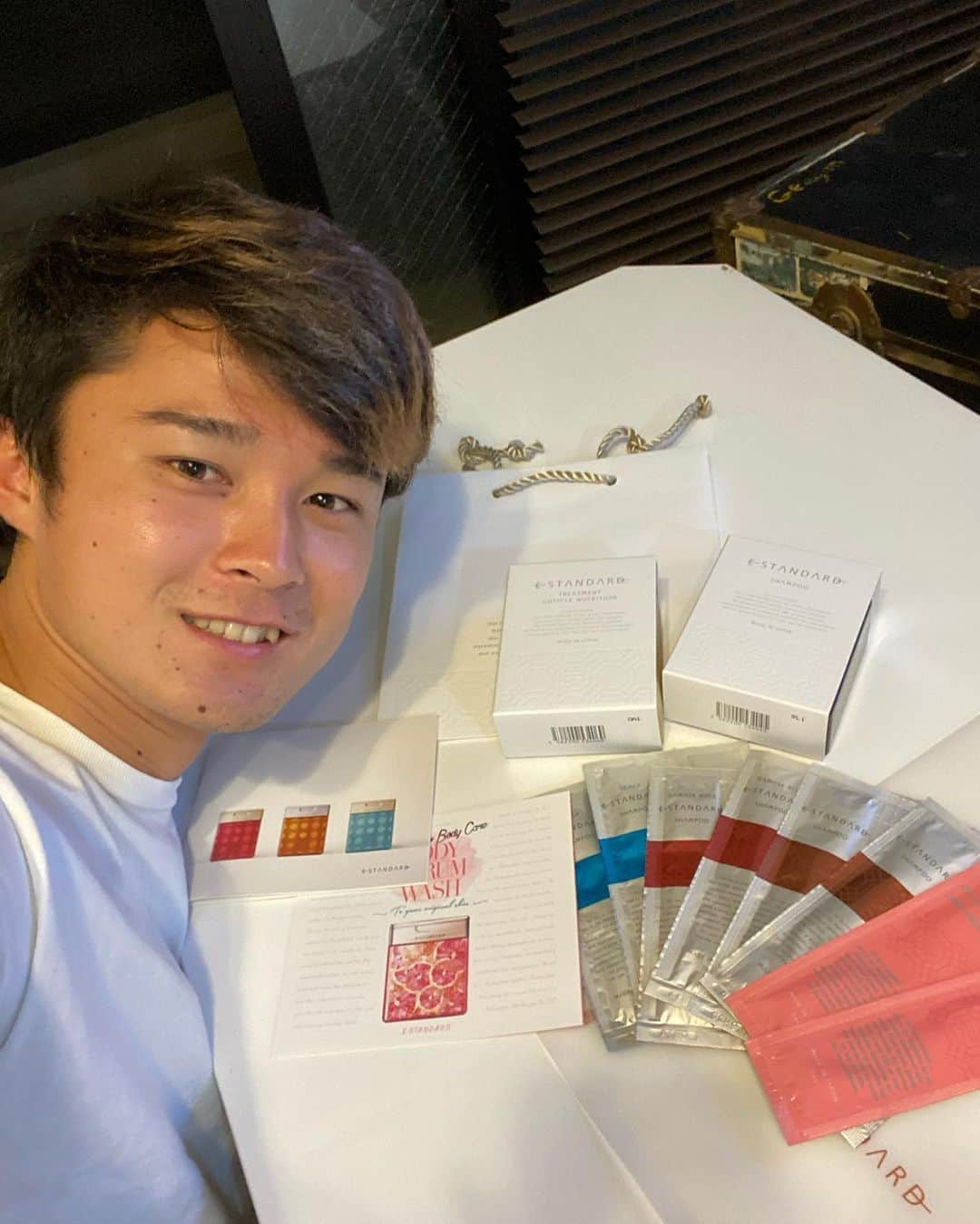 のインスタグラム：「. @estandard.official さんの商品達💁‍♂️ スペインキャンプで三幸先輩のめちゃくちゃ使って良かったから今使ってます笑 匂いも👍  #estandard」