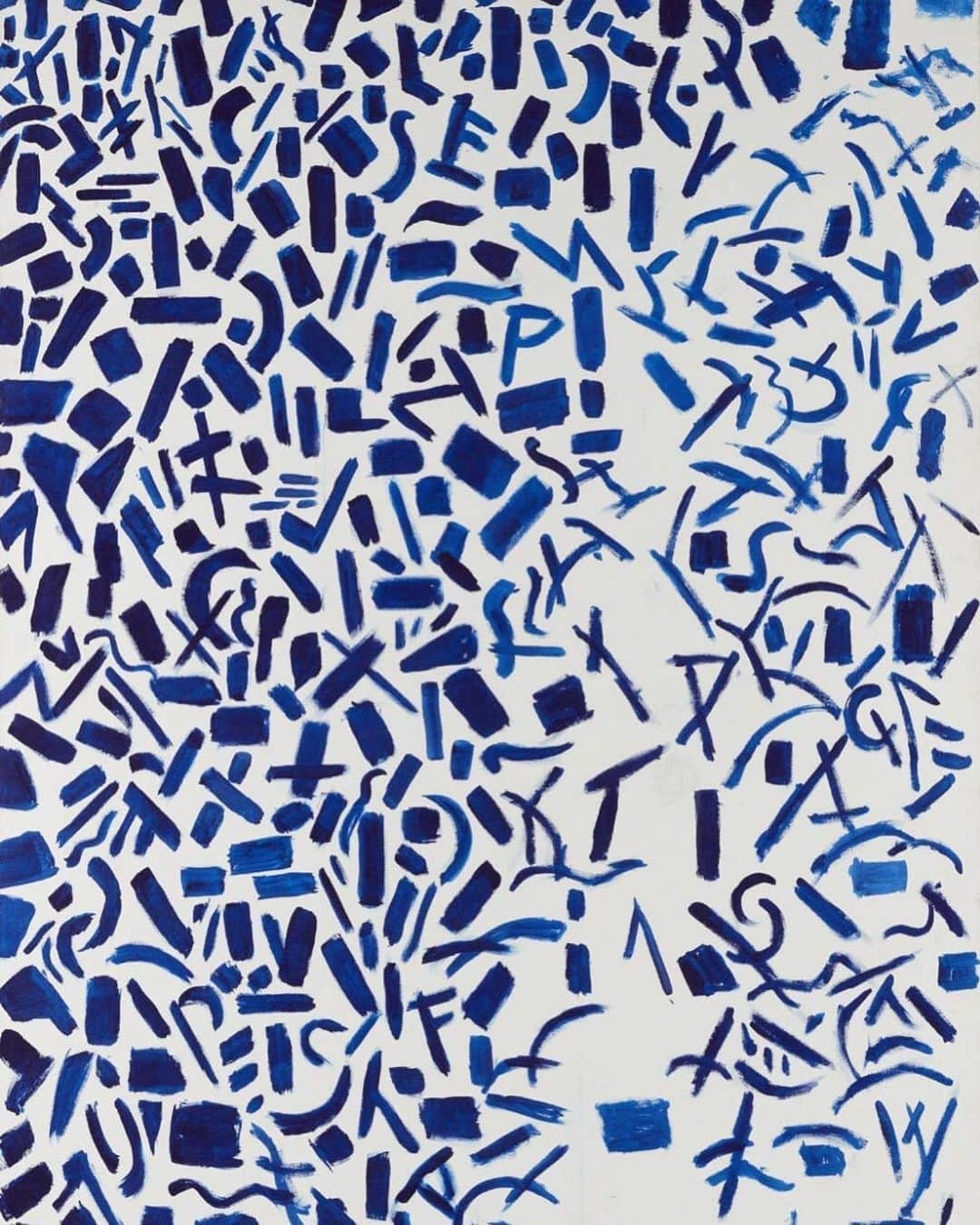 フィラデルフィア美術館さんのインスタグラム写真 - (フィラデルフィア美術館Instagram)「Alma Thomas’s mosaic-like abstract canvases reveal her keen powers of observation and interest in natural phenomena. In this painting, Thomas was inspired by hydrangeas and other spring flowers she admired in gardens near her home in Washington, DC. The scattered abstract shapes and letters form a composition that evokes a wide range of associations, from cutout collages by Henri Matisse to African textiles. • "Hydrangeas Spring Song," 1976, by Alma Thomas」5月31日 22時01分 - philamuseum