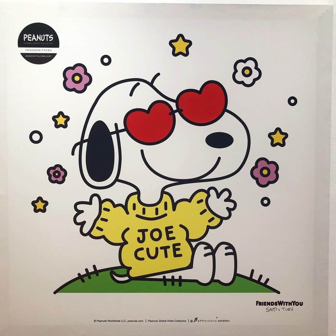 エリザベスラウさんのインスタグラム写真 - (エリザベスラウInstagram)「When a picture says a thousand words. When there is unrest and uncertainty, this 70th anniversary #Snoopy exhibition made me feel happy, positive, grateful and inspired.」5月31日 22時11分 - elizabethlauldn