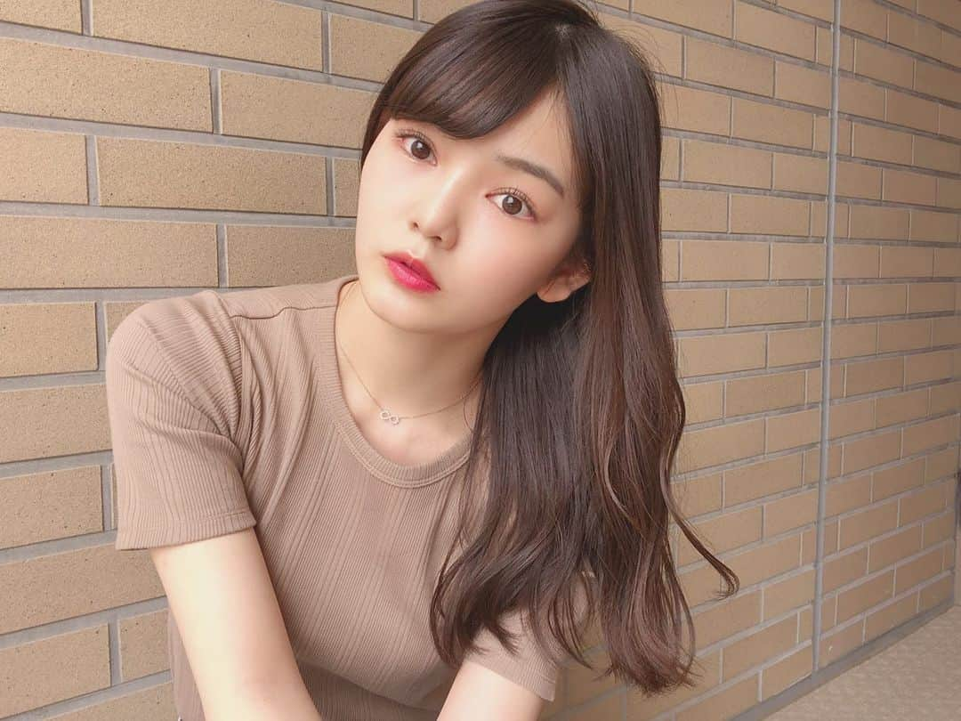 平塚日菜さんのインスタグラム写真 - (平塚日菜Instagram)「. . .  前髪が伸びてきたので、分け始めました✧」5月31日 22時36分 - hiratsukahina