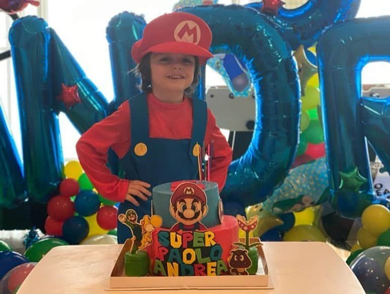 アンドレス・イニエスタさんのインスタグラム写真 - (アンドレス・イニエスタInstagram)「Felices 5 añazos, campeón! Día maravilloso viendo lo feliz que eres! Qué bonito es verte crecer con esa energía y ese amor que transmites!! Te queremos PA!❤️#ravapas💫 #familia @annaortiz34  5歳の誕生日おめでとう！君が幸せに過ごせて、素晴らしい一日でした！こんなエネルギーと君の愛を感じながら成長を見守るのが嬉しいです！愛してるよ、パオロアンドレア！❤️」5月31日 22時58分 - andresiniesta8