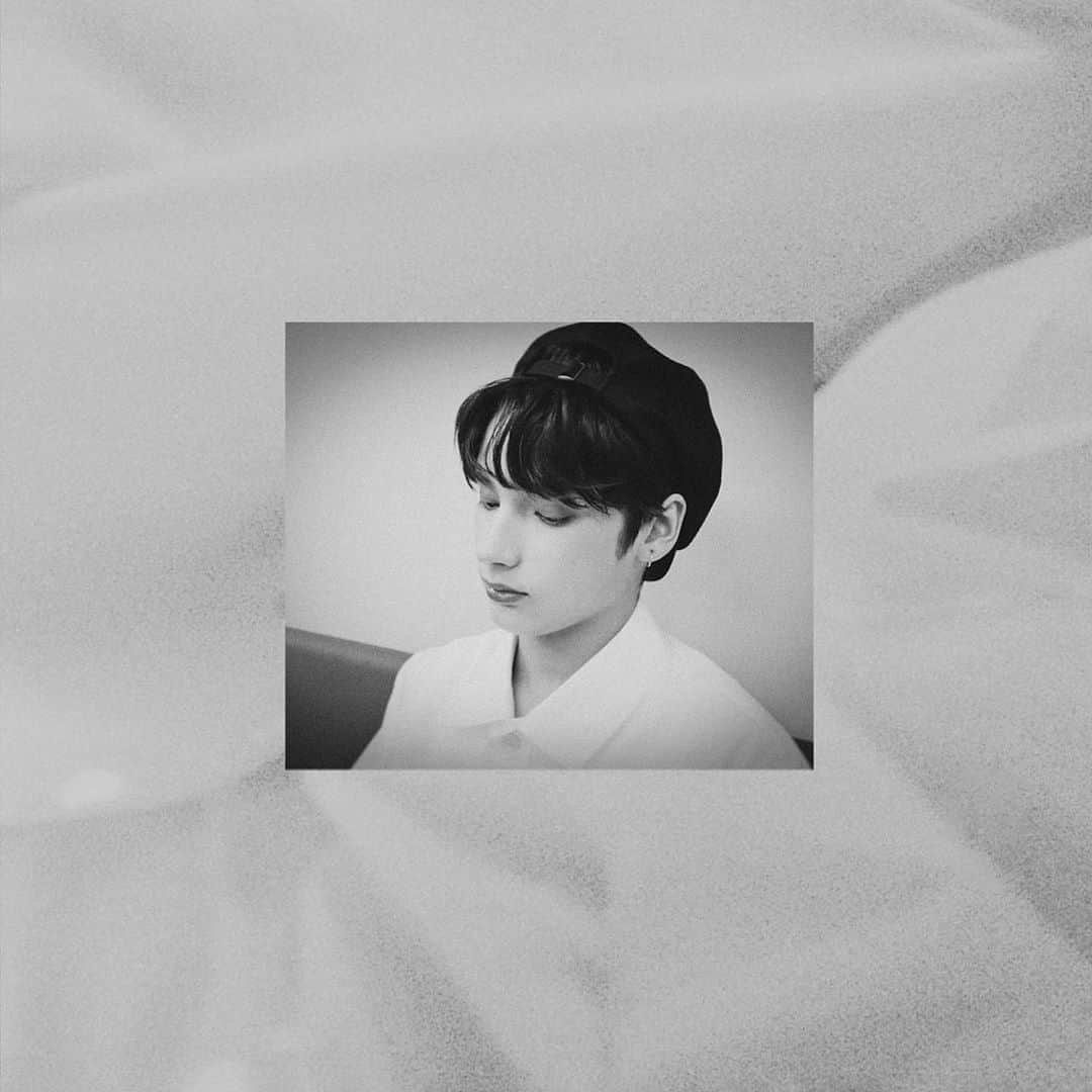 Tomorrow X Togetherさんのインスタグラム写真 - (Tomorrow X TogetherInstagram)「HUENINGKAI rec.  #HUENINGKAIrec #투모로우바이투게더 #TXT #HUENINGKAI #휴닝카이 #TOMORROW_X_TOGETHER #TheDreamChapter #ETERNITY」5月31日 23時00分 - txt_bighit