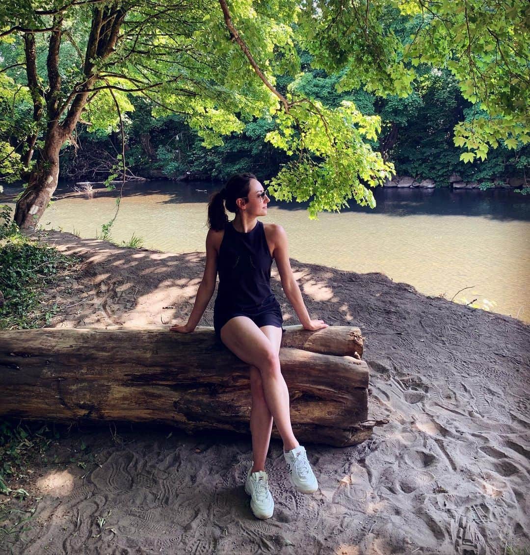 アナスタシア・オルソンさんのインスタグラム写真 - (アナスタシア・オルソンInstagram)「Summertime, and the living’s easy 🍉」6月1日 3時07分 - stasiaolson