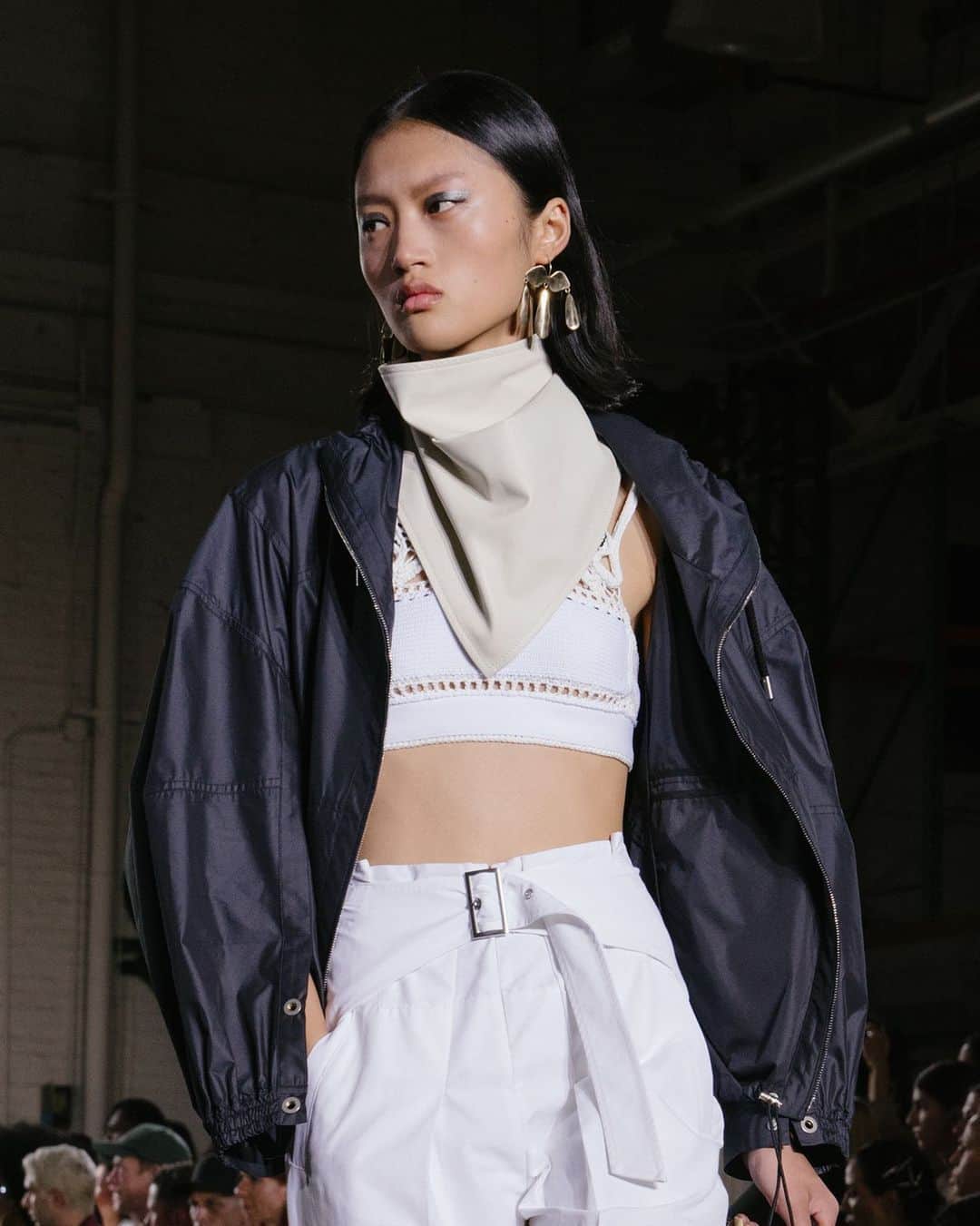 Fashion Weekのインスタグラム：「Light layers on the @nyfw runway for @31philliplim. Photo by @johannasiring, September 2019.」
