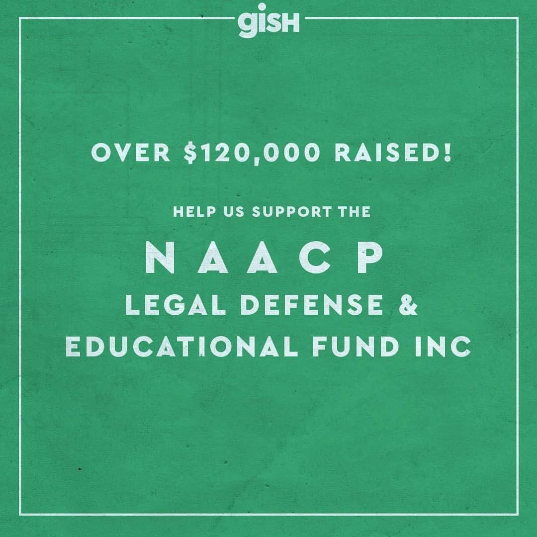 ミーシャ・コリンズさんのインスタグラム写真 - (ミーシャ・コリンズInstagram)「Wow... Amazing work. We’ve raised over $120,000 for the @NAACP_LDF  in the last 24 hours.  Great work, you guys.  #blacklivesmatter」6月1日 4時03分 - misha