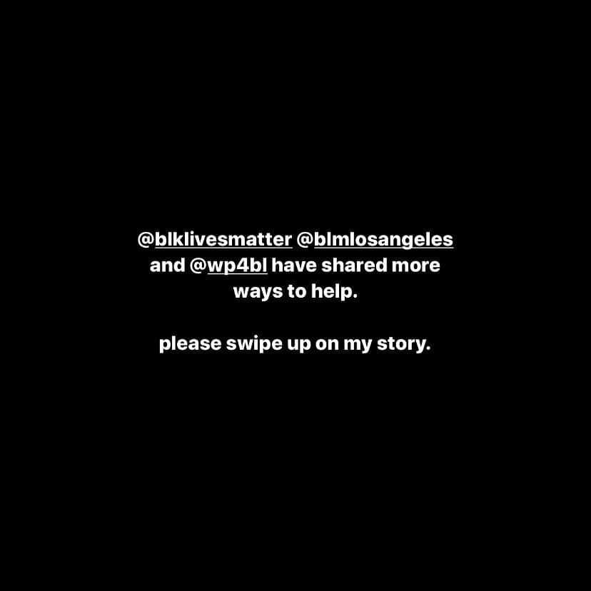 アリアナ・グランデさんのインスタグラム写真 - (アリアナ・グランデInstagram)「stay active, stay energized, keep sharing, keep learning 🖤  sending strength and if you are protesting today please be safe」6月1日 4時20分 - arianagrande