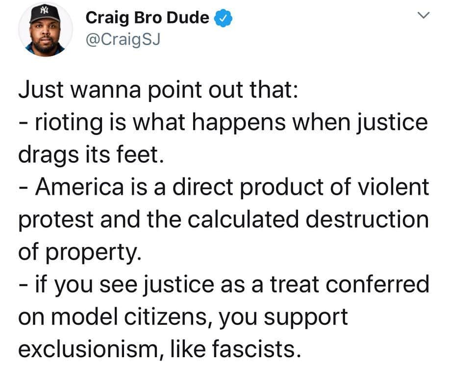 エズラ・クーニグのインスタグラム：「Link in the bio for nationwide bail funds. Easy way to give money and have it automatically split up to bail organizations across the country. Giving money is a very important way to support change. So is protest. So is reforming the Democratic Party. We need DA’s and politicians who will stand up against the whole system that brutalizes black people. It’s infuriating to see so many “blue states” and “blue cities” fail to tackle these injustices. Please share any info about candidates at any level who are not just democrats but democrats who will hold racist cops accountable & abolish the whole prison industrial complex. We need to elevate and support these politicians. If you’ve never seen “13th” by @ava on Netflix, please watch. It’s an elucidating introduction to the ways in which both parties have been complicit in maintaining an unbroken system of violence and control since slavery.」