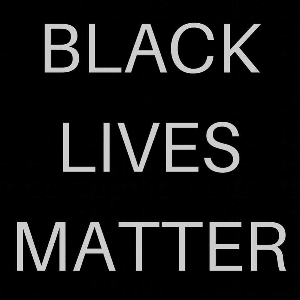 ローガン・ラーマンのインスタグラム：「We want change. We want accountability. We want equality. Empathize. Listen. Educate. Unify. Vote. Vote. Vote. We are stronger together. Let’s change the system. #blacklivesmatter」