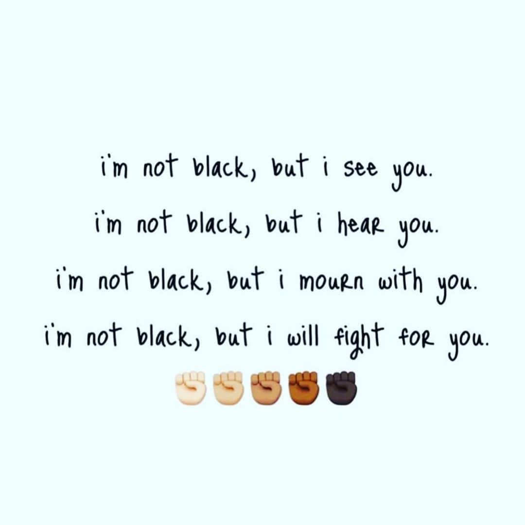 トリー・ウィルソンのインスタグラム：「. Under just a few layers of SKIN we are the SAME. A shell we will all shed eventually. . As a white woman I know I’ll never fully understand what racism feels like to so many but I know that I HATE that it exists. . It’s NOT OK for innocent people to die at the hands of evil people. . It’s NOT OK that some of my friends have to worry about their safety because of the shade of their skin. NOT OK. . It’s NOT ok to spew hate because someone doesn’t look like you or think like you. . It’s also NOT ok to assume all cops are bad because of a few bad seeds. . I’ll never understand it. But I do know I stand with my fellow HUMANS whatever color you are. . I am NOT OK with racism, violence and hate. . I’ve crawled into a ball & shed so many tears for my fellow humans but it’s NOT ok to just sit silent & cry. . Today I’m screaming I’M WITH YOU. . Today I choose to send you love wherever you are. Whatever color. I stand WITH you in love. 🙏🏻🙏🏼🙏🙏🏽🙏🏾🙏🏿」