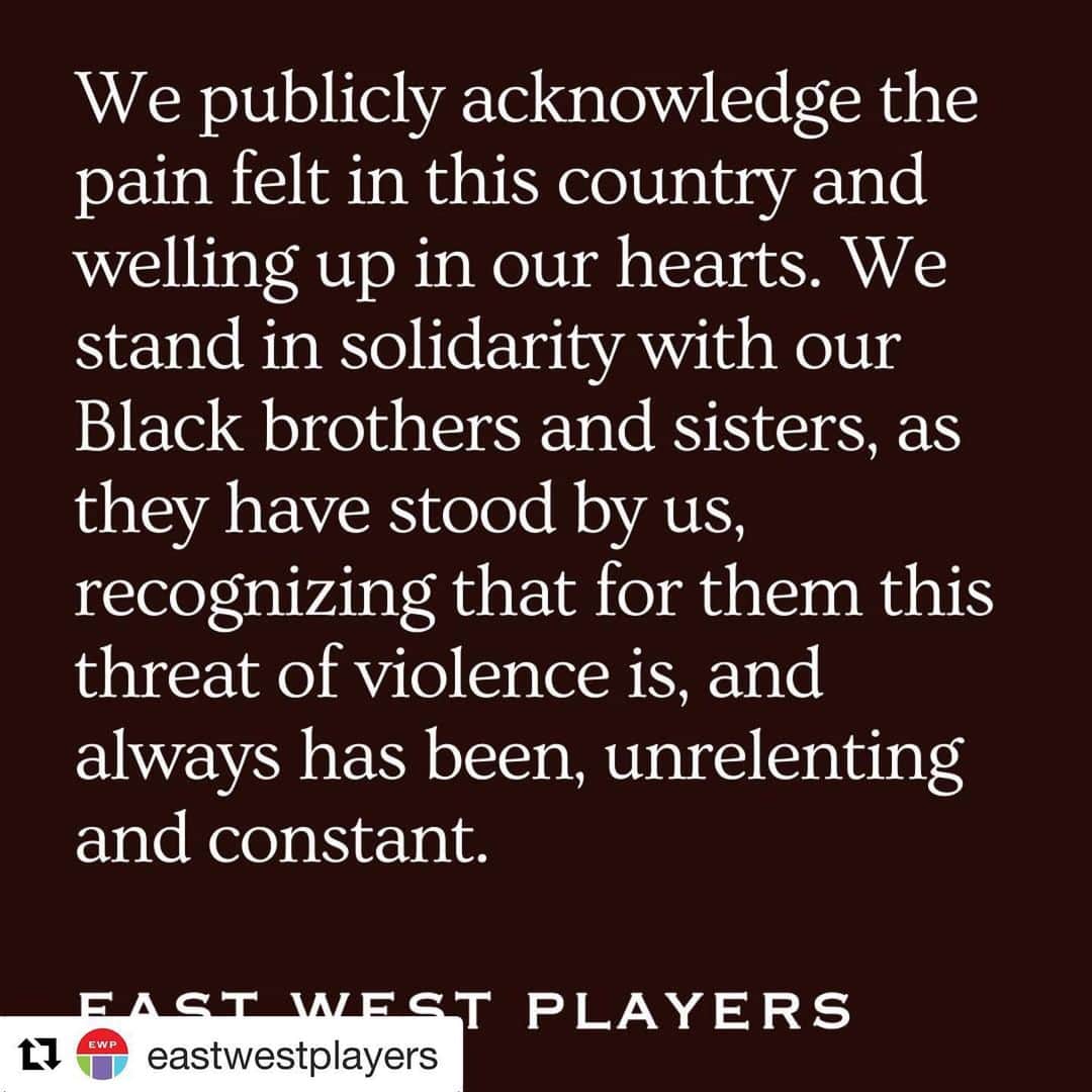 レジー・リーのインスタグラム：「This. Posted by my home theatre @eastwestplayers . ❤️ #BlackLivesMatter #Asians4BlackLives #asianartists4blacklives」