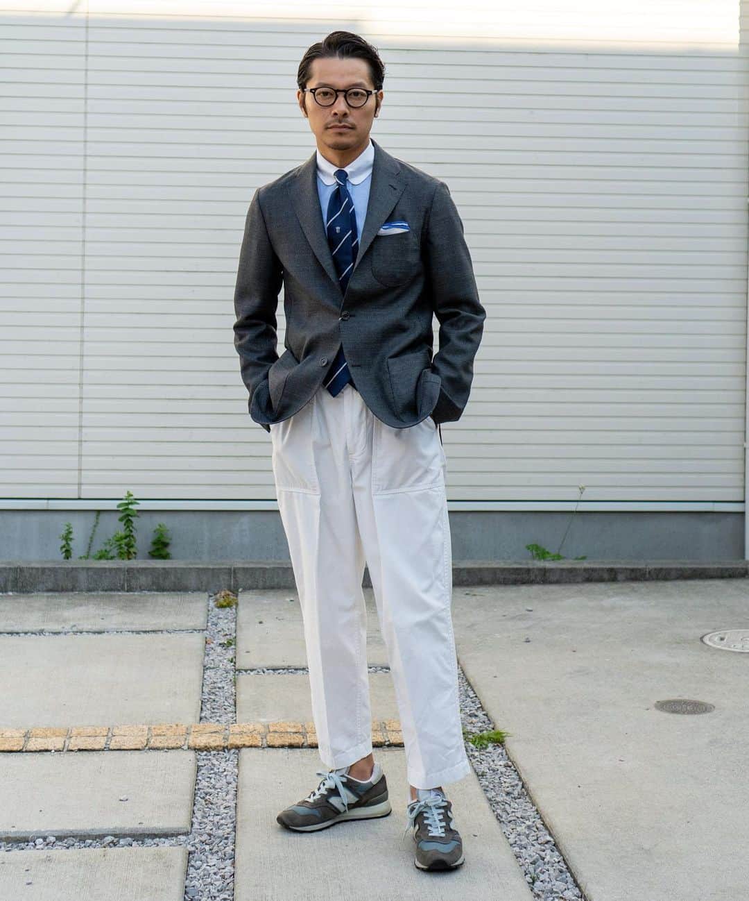 高田朋佳のインスタグラム：「“ @sacco.italy Style Day5”  #keepstylish ———————————————————————— #sacco #saccoitaly  #takadachannel #youtuber #onlyone #newcolonialstyle #jetset #singapore #luxuryresort #colonyclothing #singaporelife #singaporestyle  #lifestyle #fashion #mensfashions #dapper #igfashion #sprezzatura」
