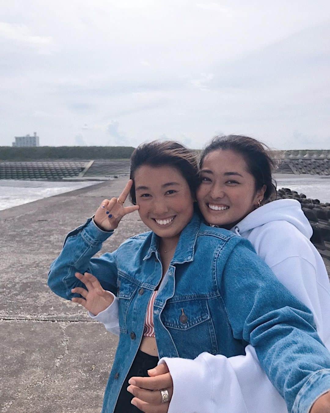 脇田紗良さんのインスタグラム写真 - (脇田紗良Instagram)「はやく夏になれ〜💭💙☀️ @minami_surf #chibi #sister #夏」6月1日 18時50分 - sara_wakita1010