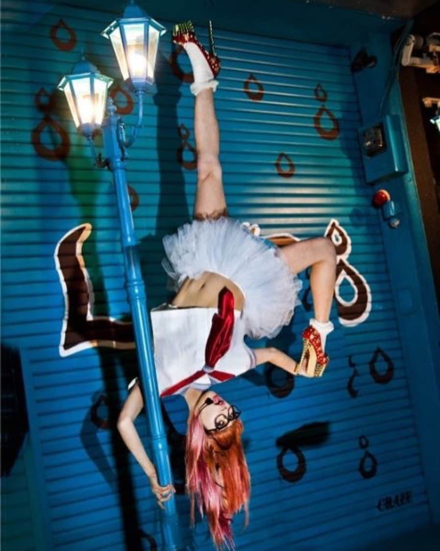 あさちるのインスタグラム：「【 ウェブメディア　grape さんに写真集の事をとりあげていただきました 】 是非ご覧ください  https://grapee.jp/en/140632  grapeさんといえば過去にインタビュー記事や地元 京都を紹介させていただいた記事などとりあげていただいてます。こちらも良かったら読んでください。」