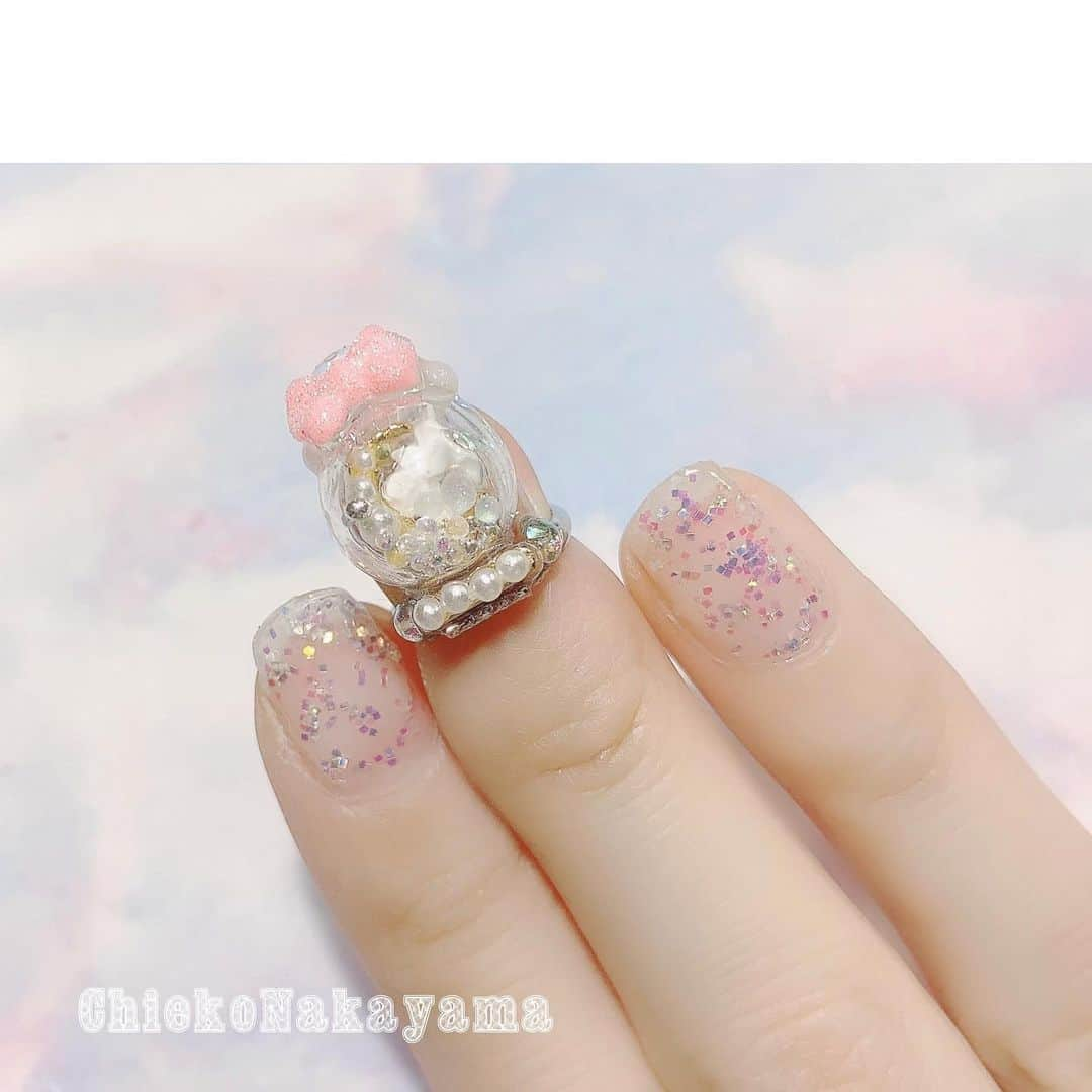 なかやまちえこさんのインスタグラム写真 - (なかやまちえこInstagram)「@stampnailring なかやまちえこ #ハンドメイド ネイルリング 6月はアラカルト品として追加販売なしの一点のみの物となります😌🙏⠀ 残り1点です😊✨⠀ 画像では2枚目の月とポニーのドームがございます🦄🌙✨⠀ ⠀ ご購入くださった方々ありがとうございます😊🙏✨✨⠀ そろそろお出かけもできそうになって来たので、いろんなところに連れて行ってやってください☺️🙏✨⠀ ⠀ ご購入は @stampnailring  のプロフィールから販売サイトに飛んでいただくか、ストーリーから飛べます☺️☺️☺️⠀ ⠀ #リングネイル は指先に #リング をはめていただくのみの取り外し簡単に爪先のオシャレを楽しめる商品です✨⠀ #スタンピングネイルリング のアカウントのストーリーハイライトのところからショッピングサイトに飛べます！⠀ 全て一点のみのお造りとなりますので、よろしくお願い致します😌🙏🙏✨⠀ #nail #nails #nailart #ネイル #美甲 #ネイルアート  #japanesenailart #manucure #japanesenails #manicurist #gelnails #أظافر #네일아트 #vẽmóng #ngườiđẹp  #เพ้นท์เล็บ #искусствоногтя #artedeuñas #เพ้นท์เล็บเจล #ジェルネイルデザイン #ネイルデザイン #senikuku #nagelkunst #ゆめかわネイル #オーロラネイル #ゆめかわいい ⠀ ・意匠登録済（デザイン特許）STAMPNAIL ・実用新案登録済（使い方特許）STAMPNAIL」6月1日 18時58分 - chiekonakayama