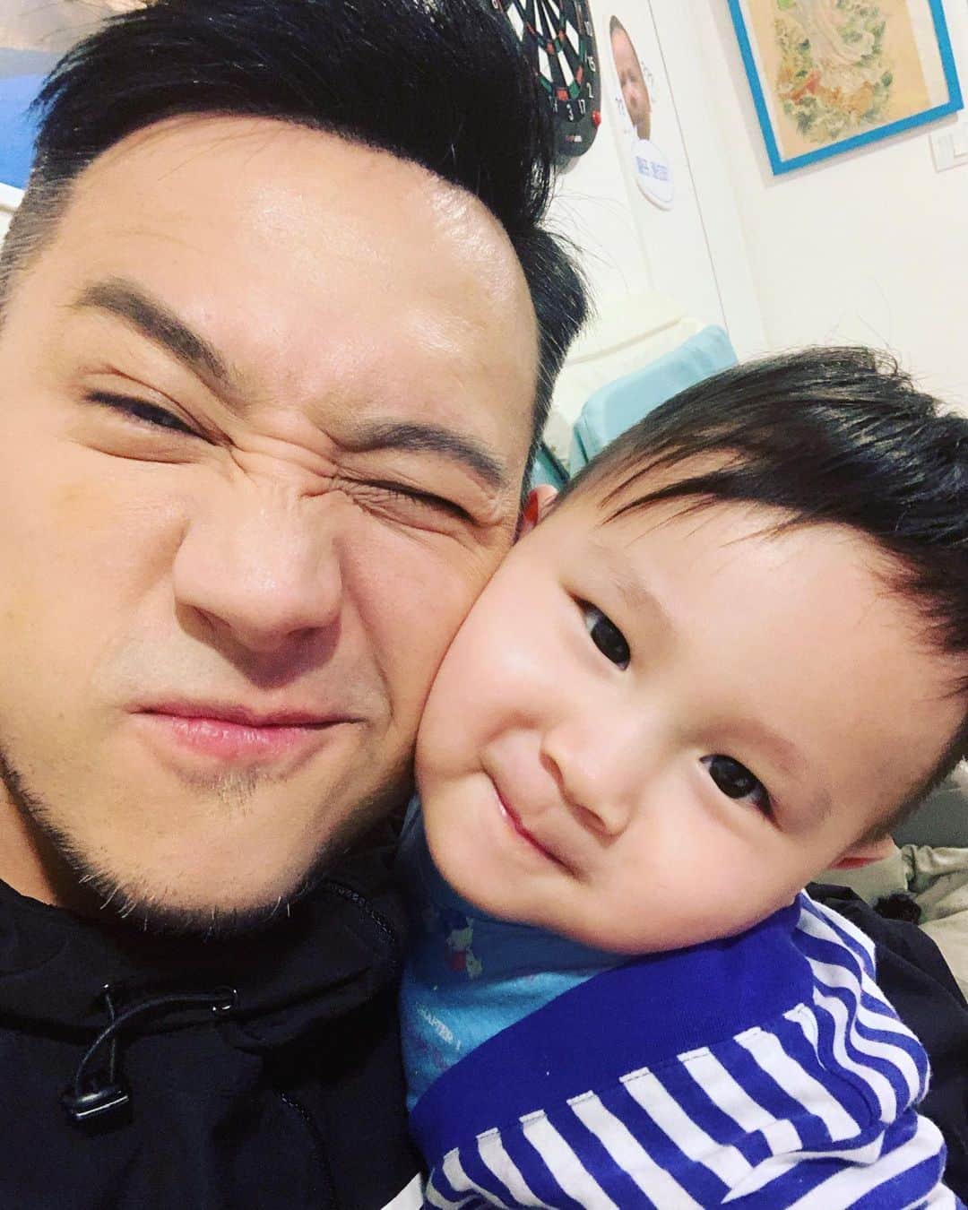 スティーブン・チョンのインスタグラム：「兒童節快樂！ @cheungzivpo」
