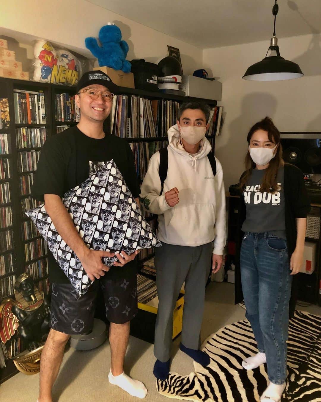ZEN-LA-ROCKのインスタグラム：「久々に3人♬ 6月突入っっっ iyo😙 . . . #fncy #zenlarock #鎮座dopeness #grina #サンクチュアリ #nemes #grina」