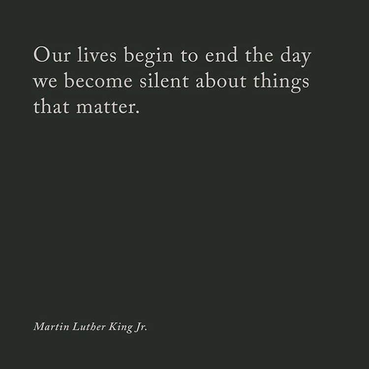 エイサ・バターフィールドさんのインスタグラム写真 - (エイサ・バターフィールドInstagram)「Now is not the time to be silent.  It requires effort from every single one of us to change, listen, and educate ourselves and the future on the mistakes we’ve made.  I can’t possibly understand what decades of oppression would feel like, but I stand in solidarity, and admiration for those who’ve endured so much for so long.  A link is in my bio for educational resources against racism, please take a look and share with your friends.」6月1日 19時08分 - asabopp