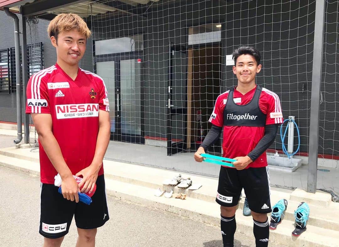 ツエーゲン金沢さんのインスタグラム写真 - (ツエーゲン金沢Instagram)「. . いよいよ本日からトップチームが活動再開！ . 全員でトレーニングできる喜びを 改めて感じた日となりました😊 リーグ再開まで楽しみにお待ち下さい✨ . #zweigen#ツエーゲン#ツエーゲン金沢#ZWEIGEN#KANAZAWA#Kanazawa#石川#金沢#挑戦をこの街の伝統に#ISHIKAWA#Ishikawa#NEXTSTORY#サッカー#soccer#Jリーグ#J2#観戦#スポーツ#sports#WeareZweigen#japan#football」6月1日 19時42分 - zweigen_official