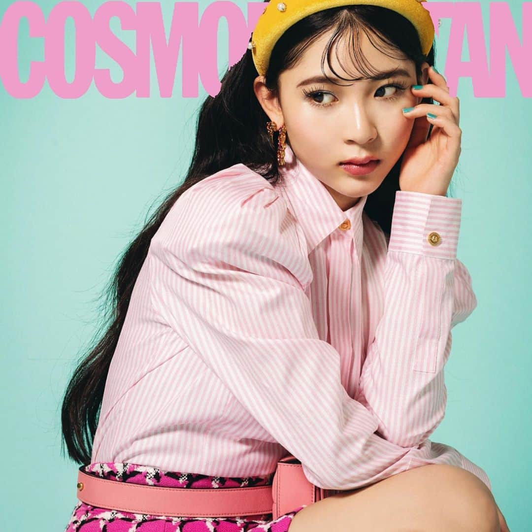 ミチさんのインスタグラム写真 - (ミチInstagram)「@cosmopolitanjapan  6月号カバーガールさせて頂きました🎀 とても嬉しく光栄な気持ちでいっぱいです インタビューやアザーカットもぜひチェックしてね」6月1日 19時54分 - mi0306chi