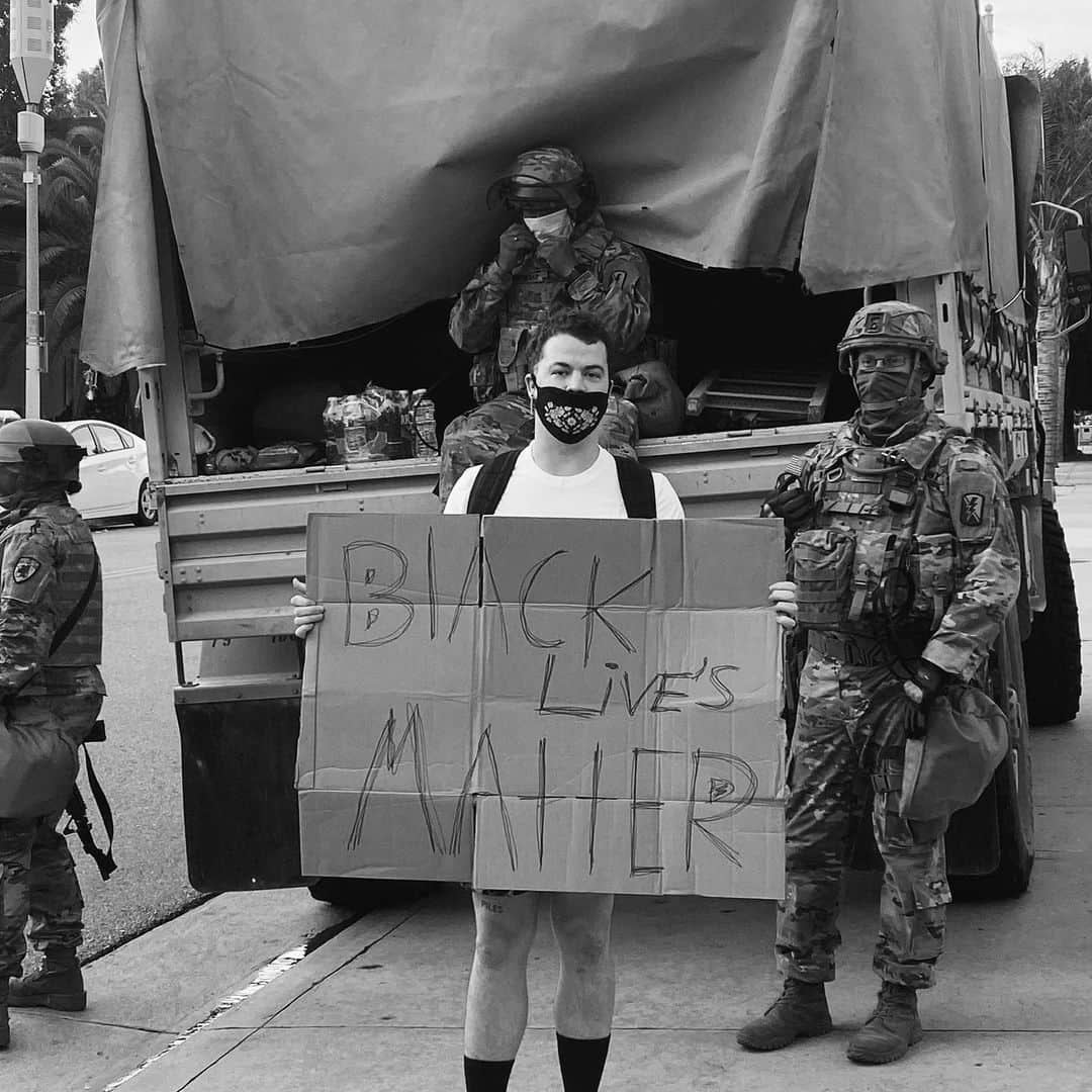 テイラー・カニフのインスタグラム：「Don’t care about a curfew, don’t care about a nation guard.. it’s time we keep speaking up.... #ripgeorgefloyd」