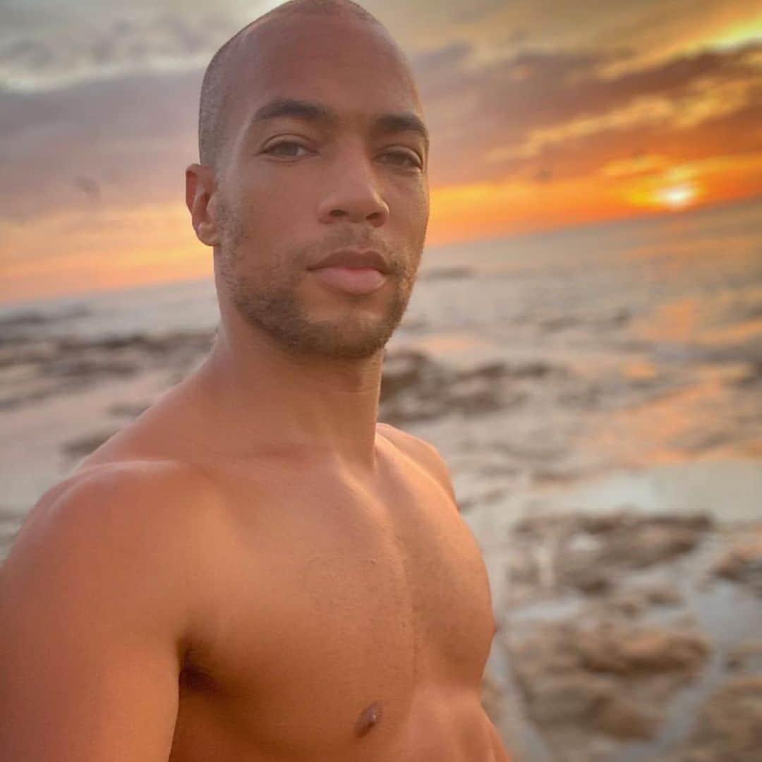 マックス・カーバーのインスタグラム：「@kendrick38 is a leader. Follow him.」