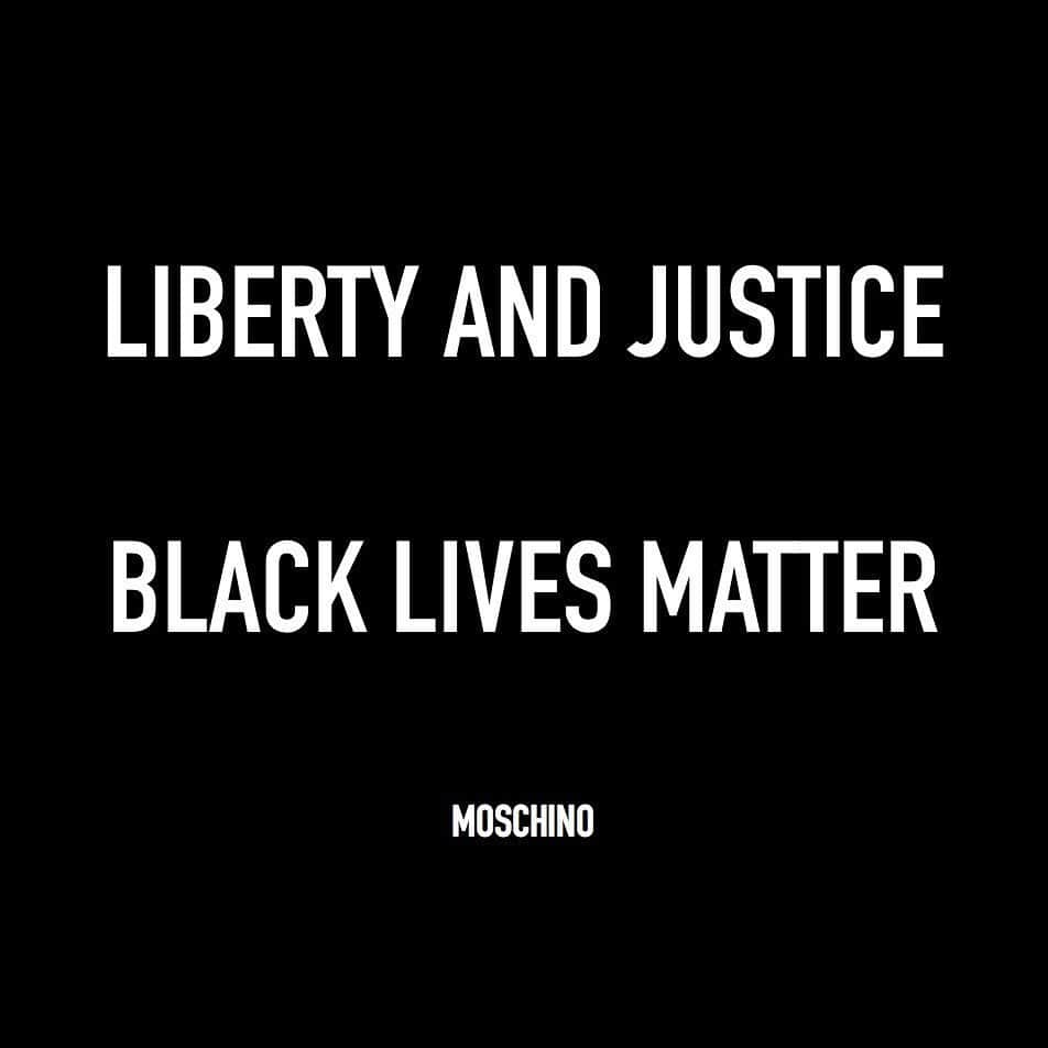 Moschinoさんのインスタグラム写真 - (MoschinoInstagram)「LIBERTY AND JUSTICE #blacklivesmatter」6月1日 14時22分 - moschino