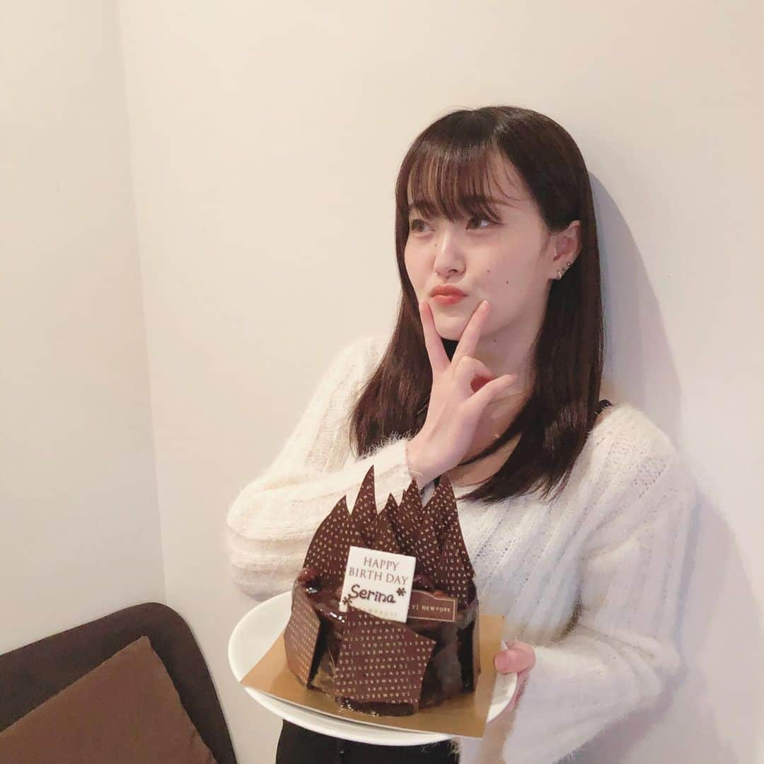 Little Glee Monsterさんのインスタグラム写真 - (Little Glee MonsterInstagram)「#happybirthday to SERINA🎂✨✨✨ #リトグリ  #お誕生日  #みなさん写真お待たせしました」6月1日 20時17分 - littlegleemonster_official