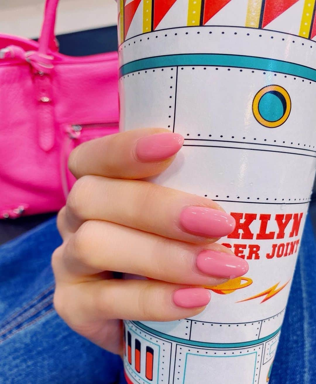 クララさんのインスタグラム写真 - (クララInstagram)「#💖 #pinknails」6月1日 15時27分 - actressclara