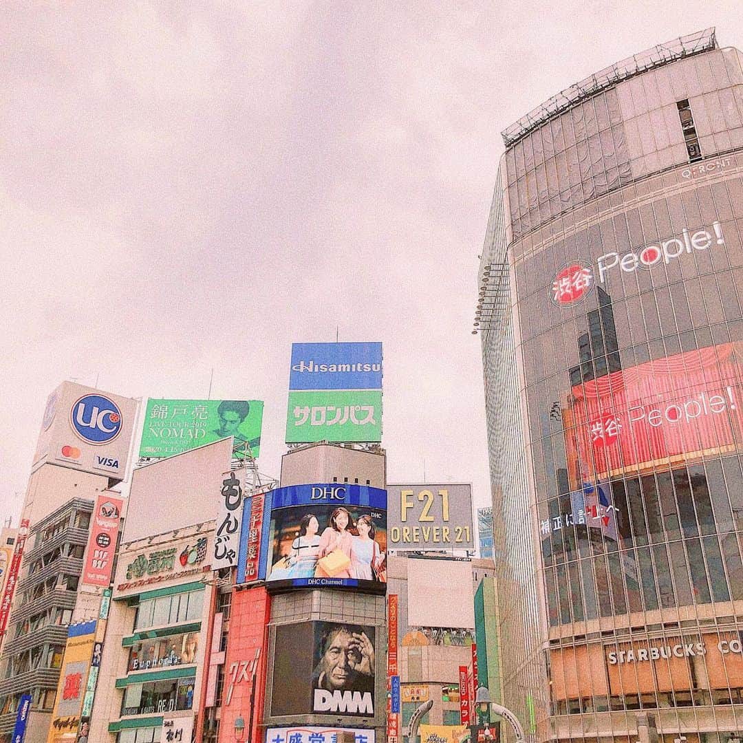 AKARIさんのインスタグラム写真 - (AKARIInstagram)「早く渋谷でショッピングしたーい。！」6月1日 16時56分 - akaringobass