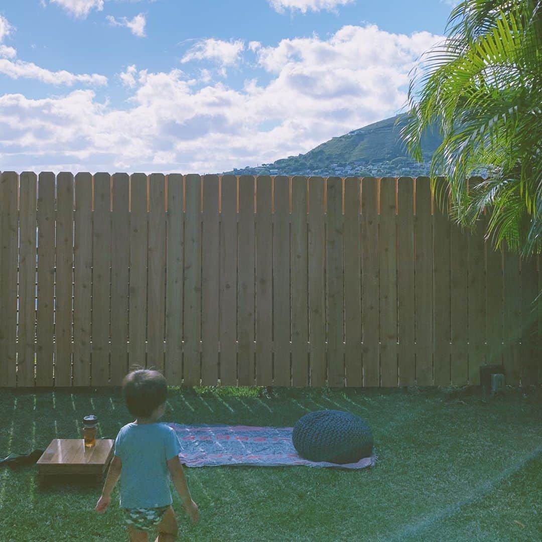 吉川ひなのさんのインスタグラム写真 - (吉川ひなのInstagram)「今日も空と山がキレイだった💘  #息子HawaiiLife」6月1日 17時33分 - hinanoyoshikawa