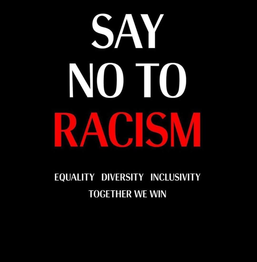 キアラ・フェラーニさんのインスタグラム写真 - (キアラ・フェラーニInstagram)「Now and forever I stand in solidarity with black people in their long fight against racism and white supremacy, and for peace and acceptance. I know I am privileged and I will always use this privilege to help fight differences and make this world a better place. I’ll try to educate myself even more and help as much as I can. I put a lot of links in my stories to sign useful petitions that can really make a change and linked some of my favorite activists to help us guide us in these tough times 🙏🏻」6月1日 17時41分 - chiaraferragni