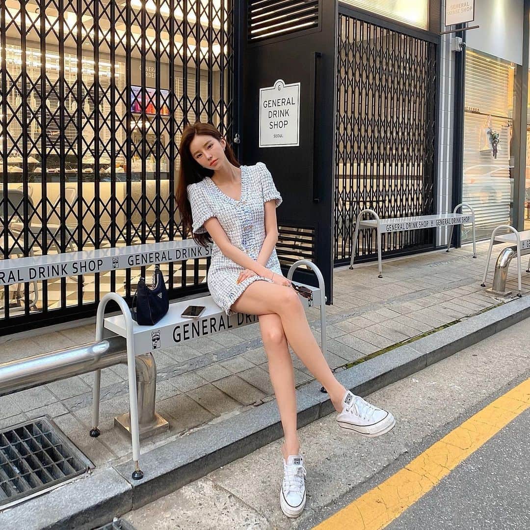 Son Ju Heeさんのインスタグラム写真 - (Son Ju HeeInstagram)「입으면 더 예쁜 트위드 원핏💙 - - #리샵」6月1日 18時01分 - juhee__ss