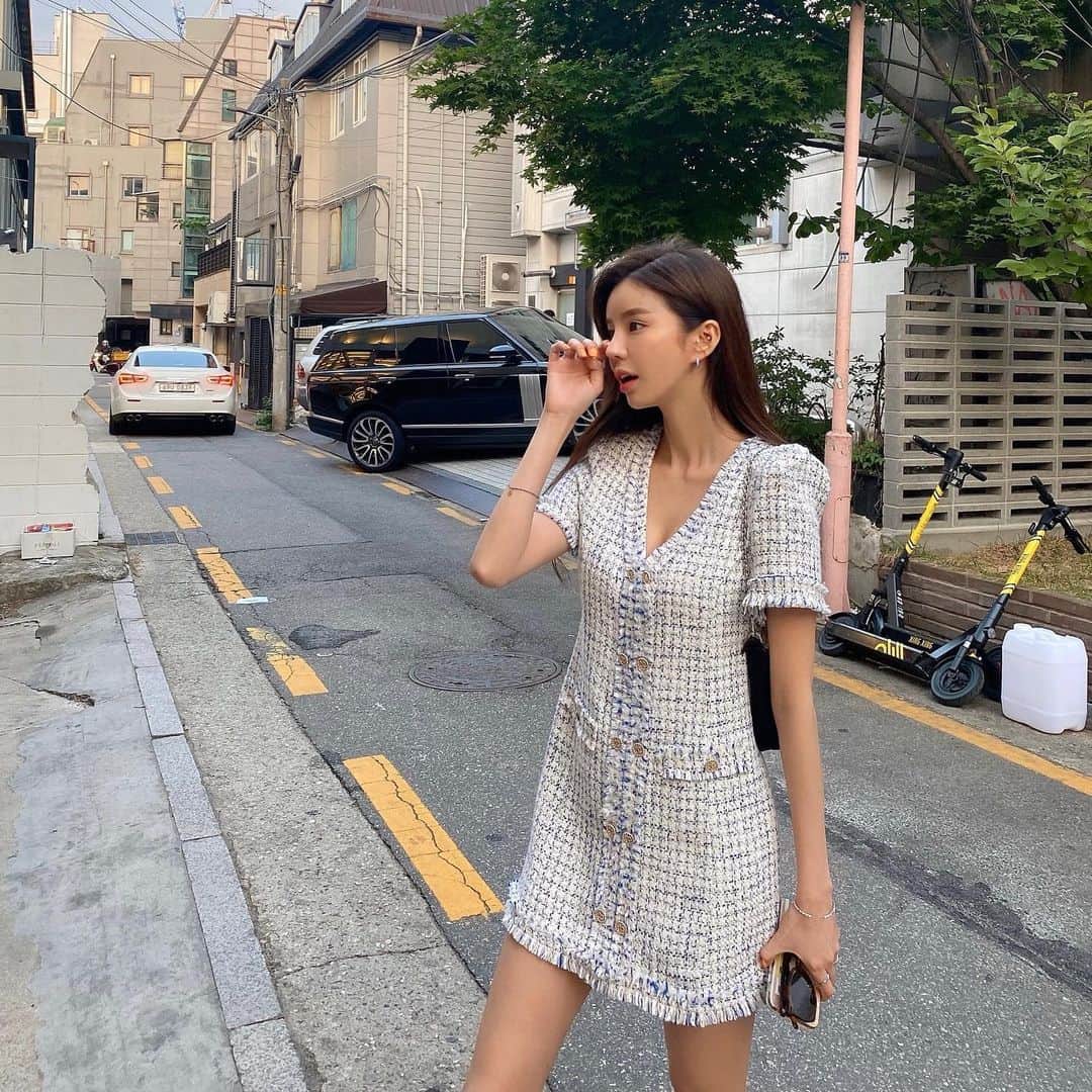 Son Ju Heeさんのインスタグラム写真 - (Son Ju HeeInstagram)「입으면 더 예쁜 트위드 원핏💙 - - #리샵」6月1日 18時01分 - juhee__ss