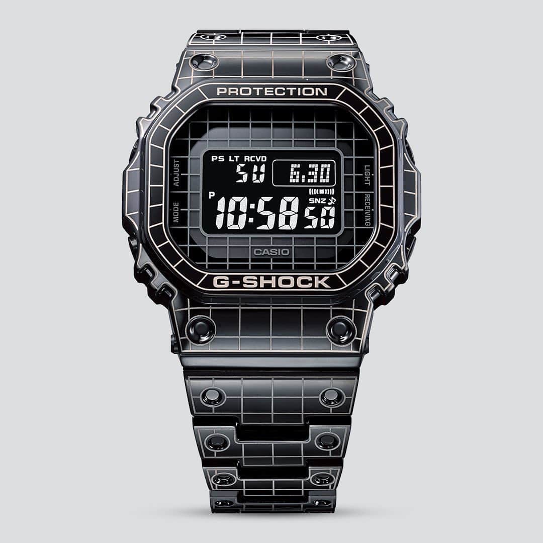 G-SHOCKさんのインスタグラム写真 - (G-SHOCKInstagram)「Influenced by the past, built for the future. Featuring a laser-etched tunnel pattern on a stainless steel case and band with a black IP finish, the NEO GRID is a retro-futuristic fantasy. (🔎: #GMWB5000)」6月2日 4時56分 - gshock_us