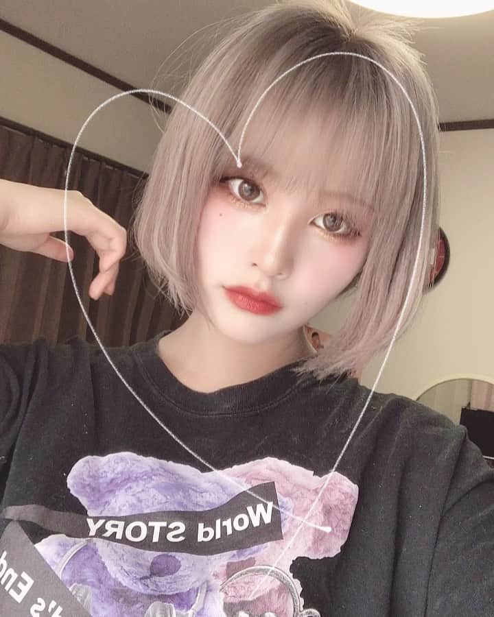 チロルさんのインスタグラム動画 - (チロルInstagram)「金髪」6月1日 21時15分 - chiroru_cosplay