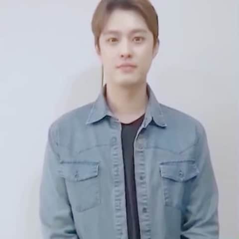 のインスタグラム：「안녕하세요, 양승호입니다 ‘우리 여기 함께’ 캠페인을 통해 코로나19로 사회와 잠시 멀어진 장애인과 마음으로 함께 합니다. 코로나 19가 하루 빨리 종식되어 함께 웃을 수 있는 날이 오기를 진심으로 바랍니다.  #우리여기함께 #우리여기함께캠페인 #서울시장애인식개선_SNS릴레이캠페인 #서울시 #서울시장애복지정책 #장애인식개선 #장애인권익옹호기관 #수어로말해요 배우 유다미 @yoostn  나머지 한분 mc딩동 형님😁」