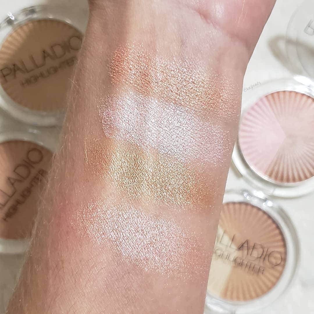 Palladio Beautyさんのインスタグラム写真 - (Palladio BeautyInstagram)「#repost @kacjbeauty ・・・ Happy #highlighter Friday💥! I love the texture and glow of this @palladiobeauty Sunkissed 🌞 Highlighter in Eternal Sunshine. It has 3 different shades in it that you can use alone or mix together to create a custom glow💫. ➡️Swipe for #swatches and a video clip. I swatched each color individually and then the last swatch is all 3 mixed together. • Which one is your favorite? Lmk in the comments! • #palladiobeauty  Cruelty free🐇, vegan🌱, gluten and paraben free! Stay well🌷  #botanicalandvitamininfusedcosmetics #whatsinyourmakeup #vegansunkissedhighlighter」6月1日 23時11分 - palladiobeauty