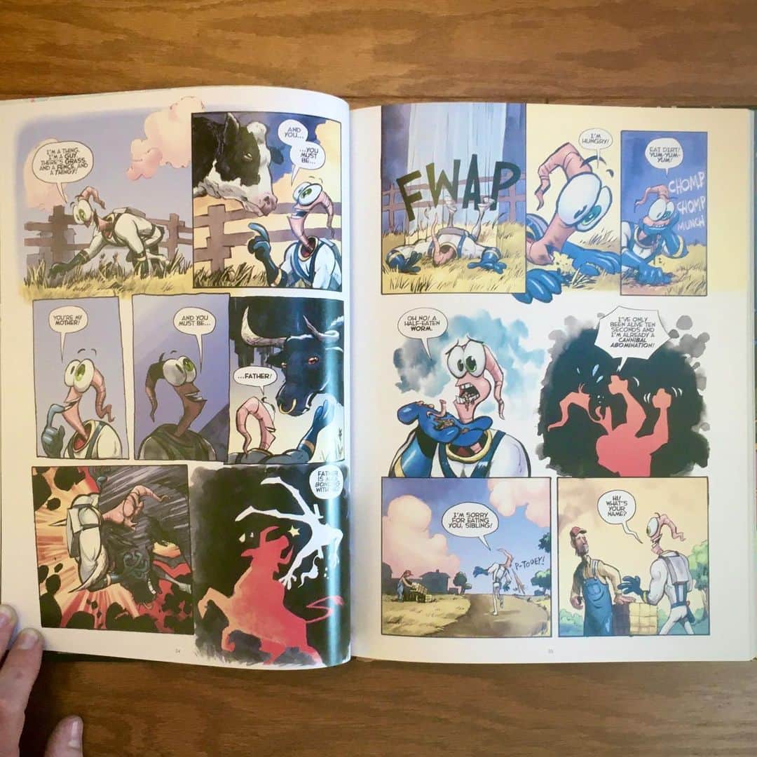 アウル・シティーさんのインスタグラム写真 - (アウル・シティーInstagram)「The great @dougtennapel, creator of Earthworm Jim, sent me two of his books. Absolutely incredible illustrations and art, the book pages have gold on them, even the box they came in is stunning. Really beautiful stuff. Go see what Doug is working on currently if you’re into comics and graphic novels.  It brings me joy to wander around the universe of an artist, to experience the adventure and intrigue they bring to life through their work. Studying someone’s craft not only inspires me, it unlocks my own imagination when I realize there are infinite numbers of worlds and stories and characters one can create, each of them new and unique and wonderful.」6月1日 23時11分 - owlcityofficial