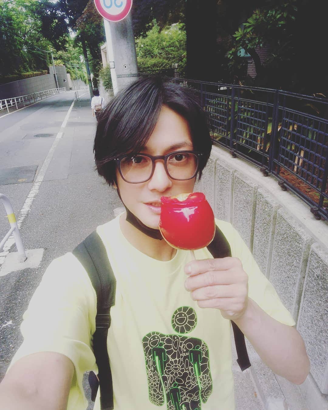 越中睦士さんのインスタグラム写真 - (越中睦士Instagram)「お休み🍎」6月2日 1時00分 - makotokoshinaka