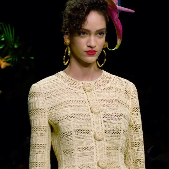 のインスタグラム：「⁣The skirt made of natural raffia paired with matching jacket expresses all of the craftsmanship of the #DGWomenSS20 collection. ⠀ ⁣Discover the look in your nearest boutique through the link in bio. ⠀ ⠀ #DGSicilianJungle #DolceGabbana」