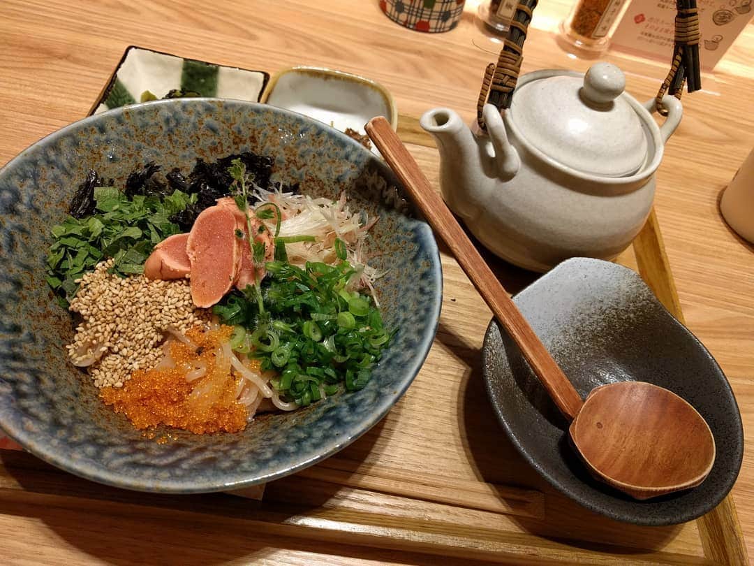 越中睦士さんのインスタグラム写真 - (越中睦士Instagram)「美味しかった🍝  #東京たらこスパゲティ　#たらこ #スパゲティ」6月2日 1時10分 - makotokoshinaka